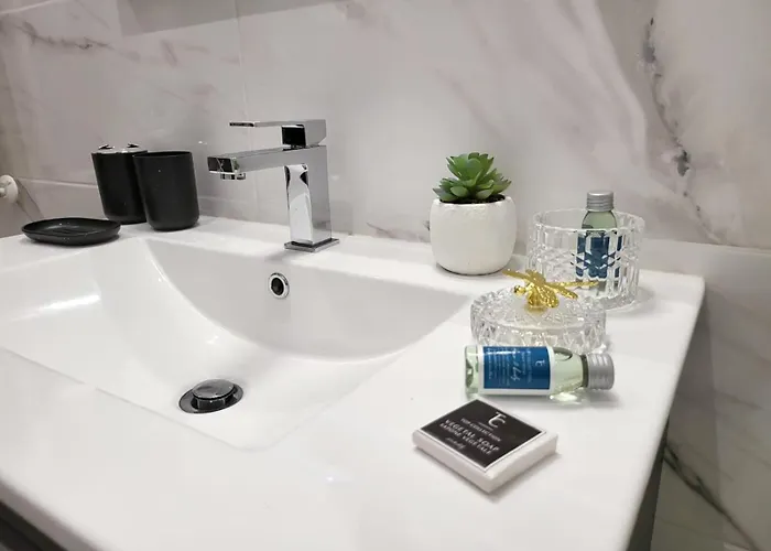 Trastevere Exclusive Three Bedroom Апартаменты *