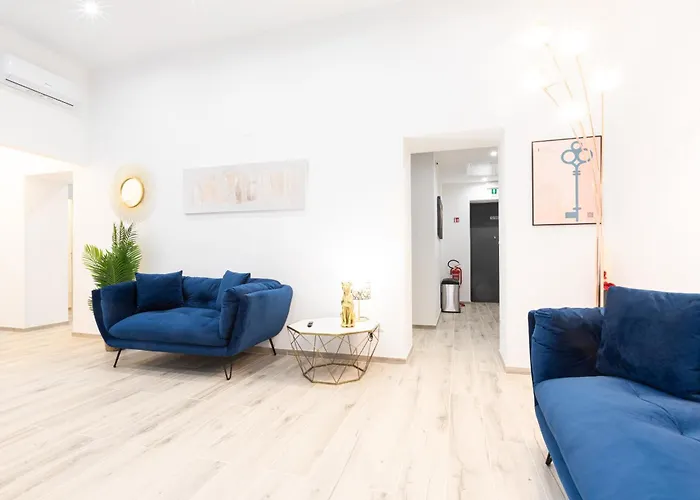 Trastevere Exclusive Three Bedroom *