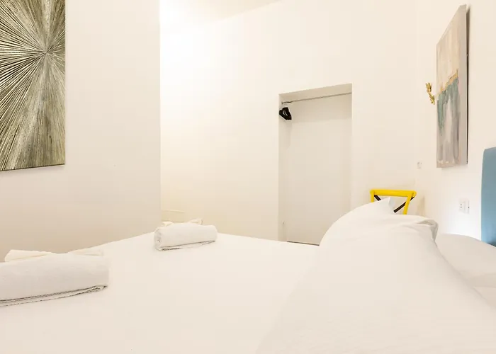 Trastevere Exclusive Three Bedroom Апартаменты