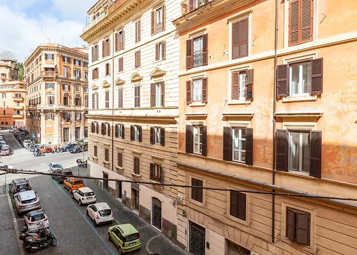 Trastevere Exclusive Three Bedroom *